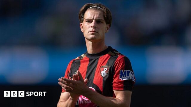 Bournemouth estava aberto à venda de Alex Scott em janeiro Bournemouth estava aberto à venda de Alex Scott em janeiro