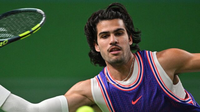 Carlos Alcaraz sai do Shanghai Masters na terceira rodada por Jizhou Bergs, Alexander Zverev confirmado como número 1 do mundo no final do ano | Notícias sobre tênis