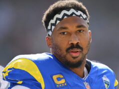 É improvável que os Rams tenham Myles Garrett de volta aos treinos esta semana É improvável que os Rams tenham Myles Garrett de volta aos treinos esta semana