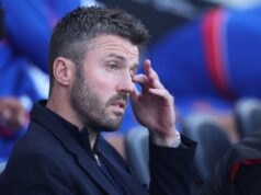 Manchester United: Michael Carrick responde às vaias de Old Trafford enquanto INEOS chega à decisão de demissão após empate com o Tottenham