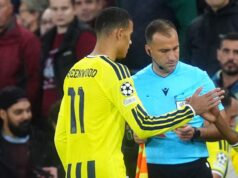 Mason Greenwood foi destruído por fãs do Aston Villa em vaias de serviço público