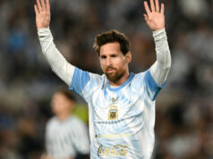 Messi se despede dos torcedores argentinos em emocionante final internacional Messi se despede dos torcedores argentinos em emocionante final internacional