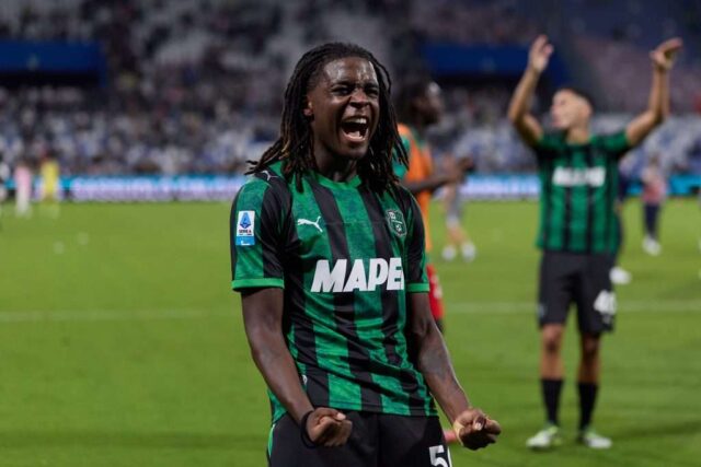 O Milan está agora na corrida com Daryl Bakola do Sassuolo, Roma e Juventus interessados O Milan está agora na corrida com Daryl Bakola do Sassuolo, Roma e Juventus interessados