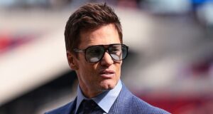 Os fãs da NFL acusam Tom Brady de hipocrisia depois que a estrela dos Seahawks, Sam Darnold, o acusou de trapacear os árbitros Os fãs da NFL acusam Tom Brady de hipocrisia depois que a estrela dos Seahawks, Sam Darnold, o acusou de trapacear os árbitros