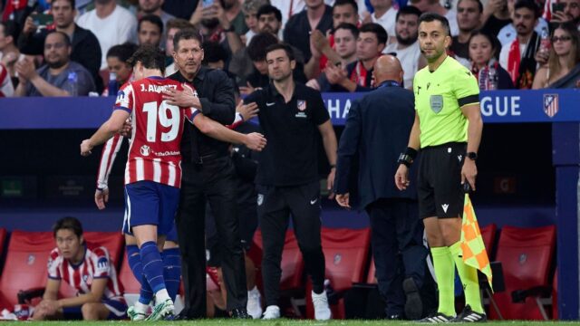 Simeone diz que Alvarez está cada vez mais perto do que o Atleti quer ver Simeone diz que Alvarez está cada vez mais perto do que o Atleti quer ver