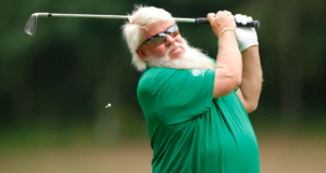 Tiger Woods diz que a lenda do rock John Daly é o melhor em alguma coisa Tiger Woods diz que a lenda do rock John Daly é o melhor em alguma coisa