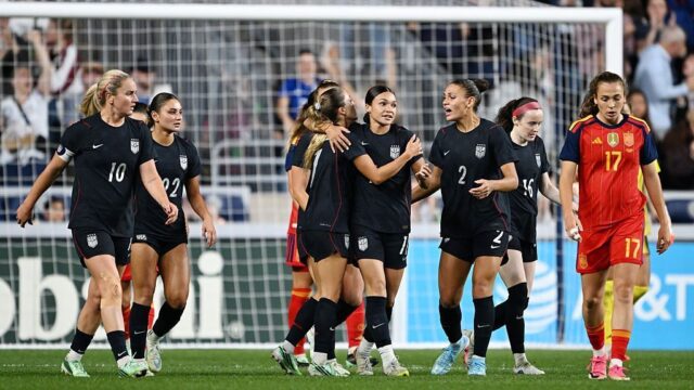 USWNT vs. 1 O último gol de Swanson pela Espanha salva o empate
