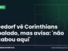 Seedorf vê Corinthians abalado, mas avisa: ‘não acabou aqui’ Arte da Manchete Esportiva sobre Seedorf e a reação prometida pelo Corinthians na luta contra o rebaixamento